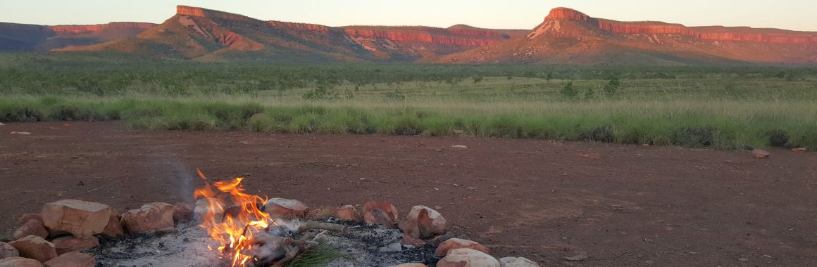 Kimberley-tours-Cockburn-Ranges-camp-fire