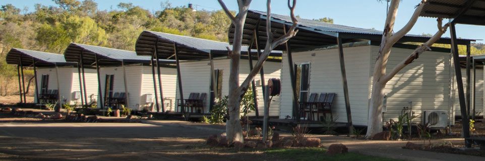 kimberley-tours-australia-lake-argyle-accommodation-cabins